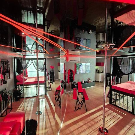 Bdsm Apartman V Bratislave -Adults Only Bratislava Dış mekan fotoğraf