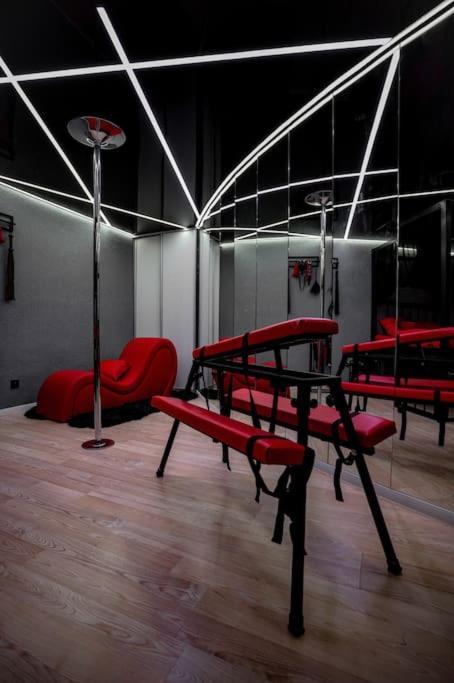 Bdsm Apartman V Bratislave -Adults Only Bratislava Dış mekan fotoğraf