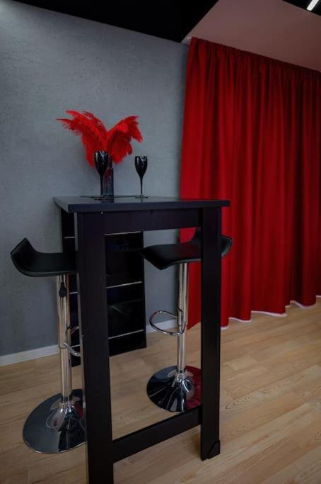 Bdsm Apartman V Bratislave -Adults Only Bratislava Dış mekan fotoğraf