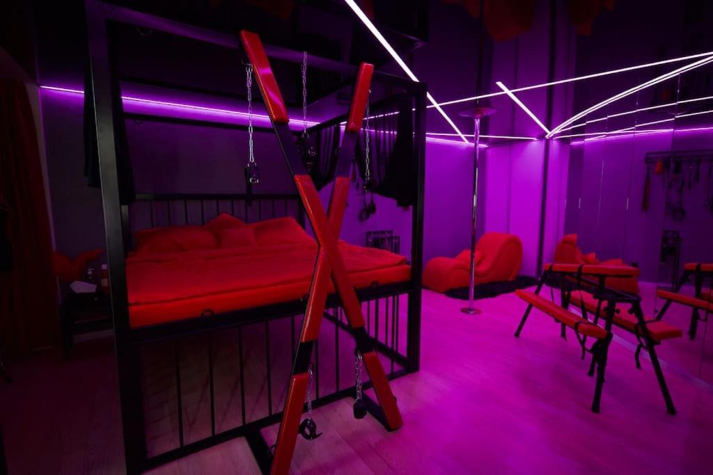 Bdsm Apartman V Bratislave -Adults Only Bratislava Dış mekan fotoğraf